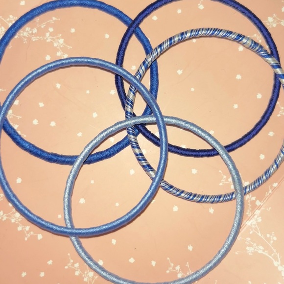 5pc Hand Wrapped Blue String Bangle Bracelets - Picture 5 of 8